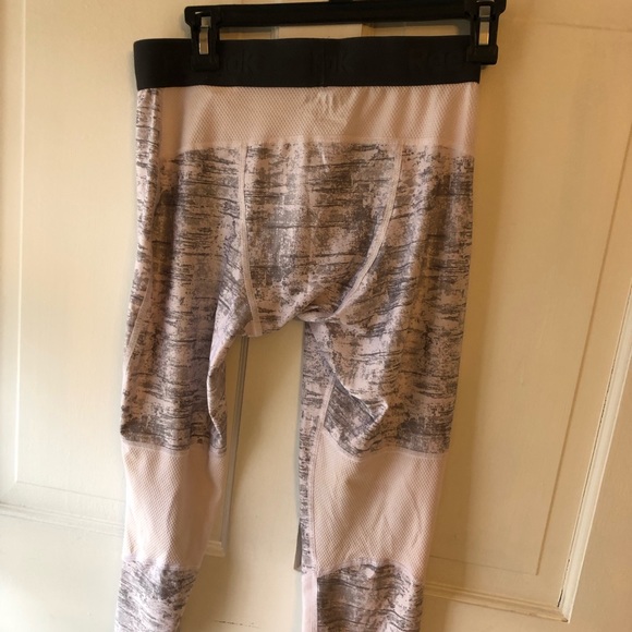 Boy’s Reebok base layer pants leggings size large. - Picture 2 of 7